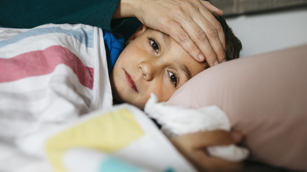 Srbija, deca i zdravlje: Šta je šarlah i ima li razloga za brigu 1 Child unwell with flu