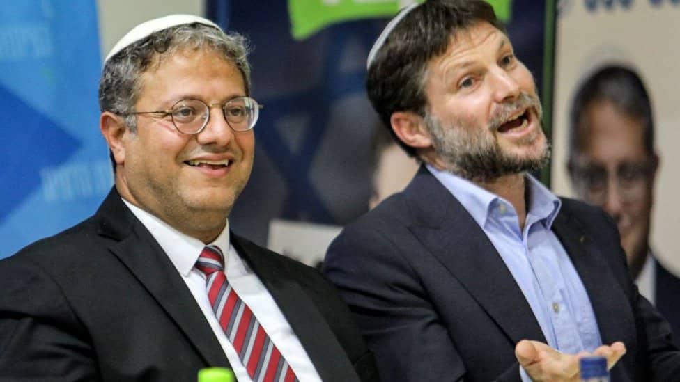 Ben Gvir (left) and religious Zionist leader Batzalel Smotrich