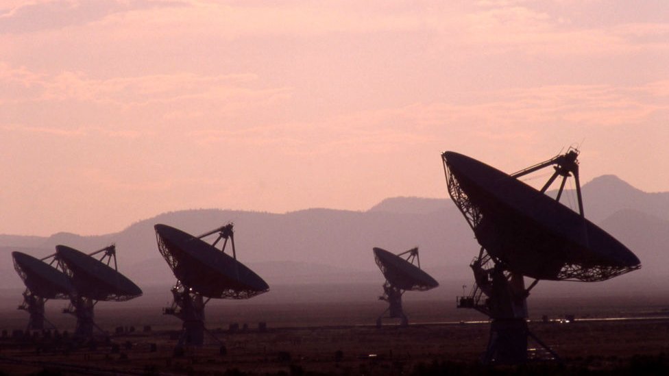 The VLA (Very Large Array Observatorium) Observatory, in New Mexico, US, scientists are seeking extra-terrestrial life in the universe with the help of radio waves