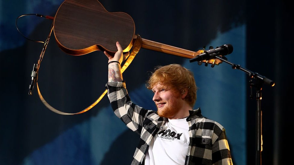 Muzika: Zvanična top lista singlova puni 70 godina - sedam istorijskih kontroverzi 4 Ed Sheeran