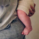 Roditeljstvo, porođaj i kilaža: Zašto se od novih majki očekuje da se brzo „vrate na staru liniju“ 5