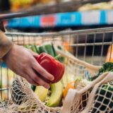 Korona virus i hrana: Virus može da opstane i po nekoliko dana na pojedinim namernicama, kažu naučnici 3