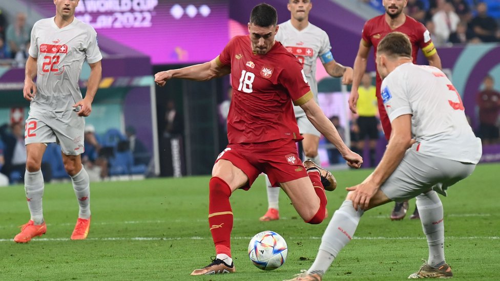 Svetsko prvenstvo u Kataru: Švajcarska povela, Srbija preokrenula, ali posle 45 minuta ipak nerešeno - 2:2 5 Vlahović