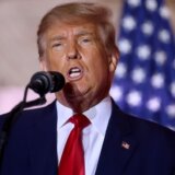 Donald Tramp i Sjedinjene Američke Države: Bivši predsednik poziva na „kraj” američkog ustava, demokrate osudile izjavu 10