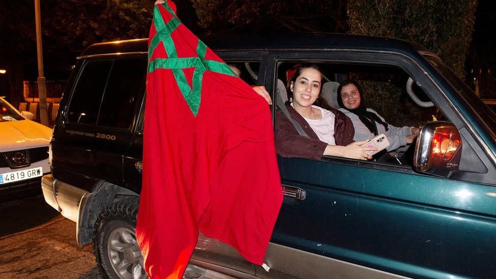 Svetsko prvenstvo u fudbalu i Maroko: Lavovi sa Atlasa ujedinili arapski svet - od Kazablanke do Katara slavila se pobeda 2 Slavlje navijača u Melilji