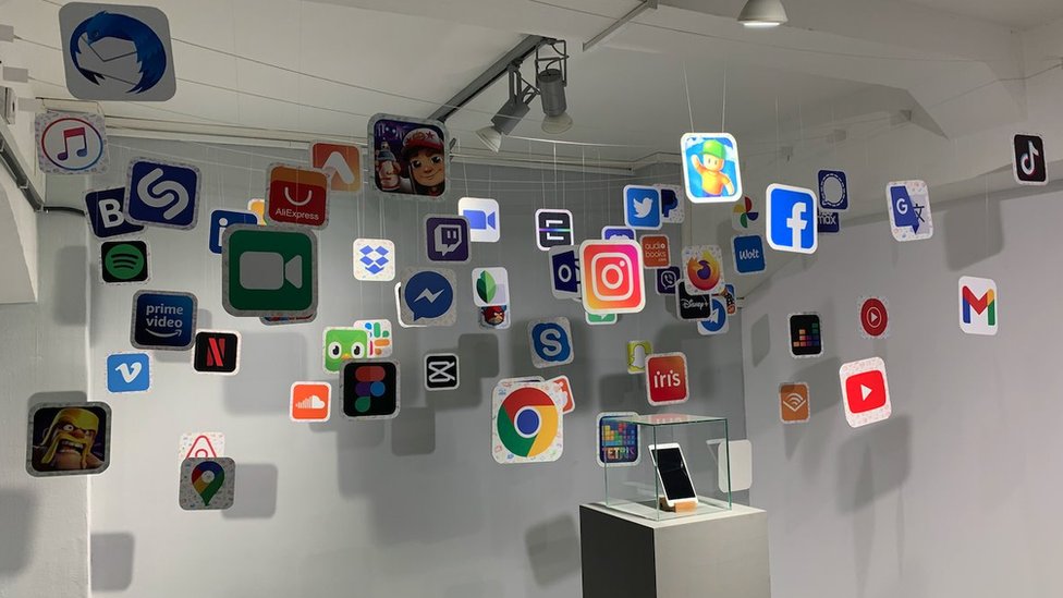 deo izložbe Leta bez neta u Muzeju nauke i tehnike u Beogradu