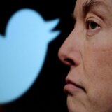Tviter: Ilon Mask pitao korisnike da li da ostane na mestu šefa te društvene mreže 12
