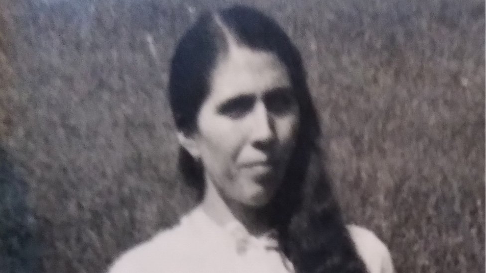 Rat u Bosni i Hercegovini: Amir Reko kao priča o raspadu Jugoslavije ili kako je jedan čovek i heroj i izdajica 2 Aziza REko u mladosti