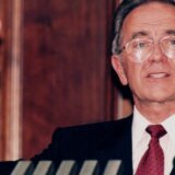 Politika: Izbori koji (ni)su mogli da zaustave rat na Balkanu - Milan Panić protiv Slobodana Miloševića 5