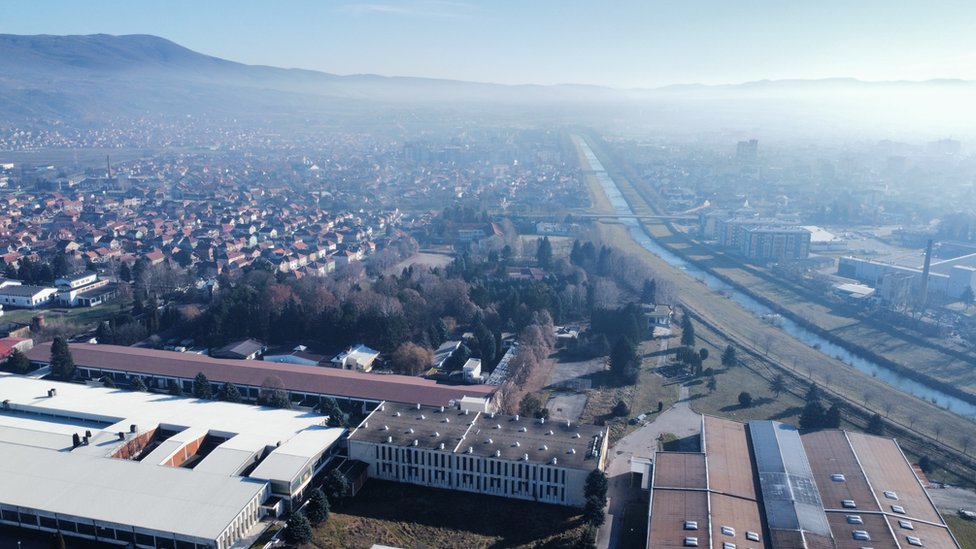 Srbija i nesreće: Uklanjaju se vagoni kod Pirota posle curenja amonijaka, incidenti na prugama u Srbiji nisu retkost 5 Pirot, amonijak