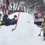 Vremenske nepogode i Severna Amerika: Ciklon bomba odneo više od 60 života, hiljade ljudi bez struje 5