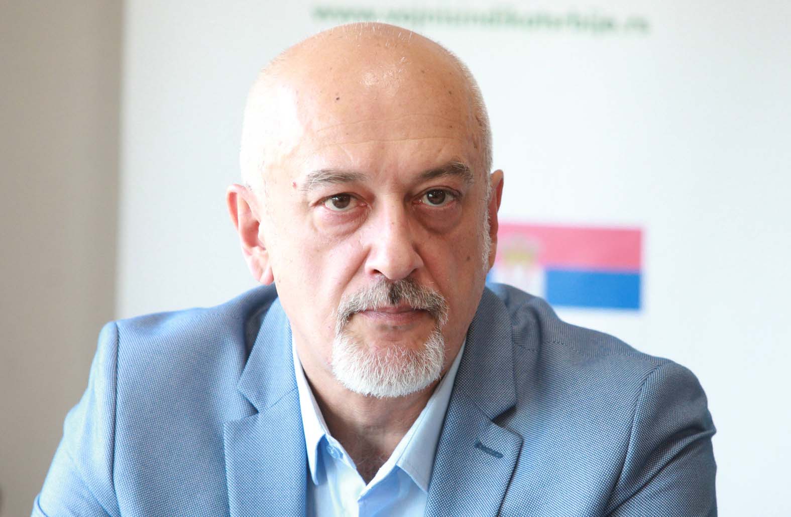 Lekar na čelu Vlade znak je da je društvu potrebno ozdravljenje: Šta kolege Đure Macuta kažu o njegovom imenovanju za mandatara? 4