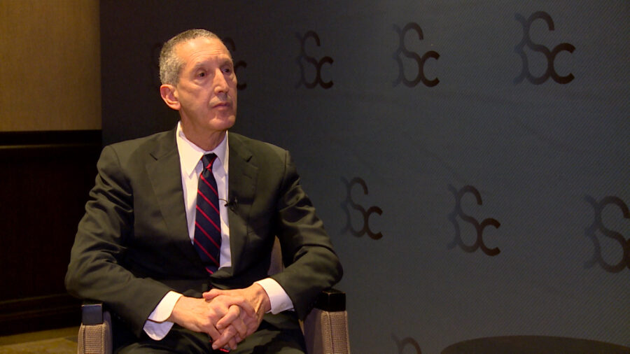 Bio pilot u rezervnom sastavu vojske SAD i dva puta svedočio u Hagu: Ko je Edvard Džozef koji je "razbesneo" Vučića? 1