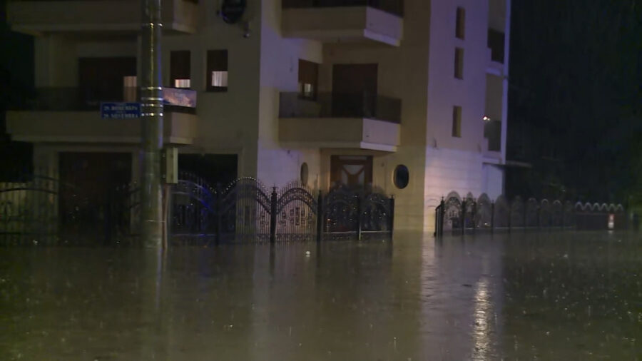 Teško stanje zbog poplava u BIH, u Novom Gradu vanredna situacija 1
