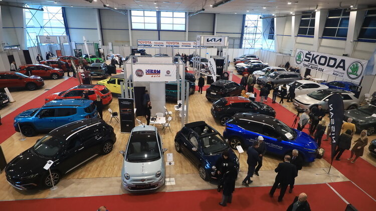 Otvoren 14. sajam automobila u Kragujevcu 1