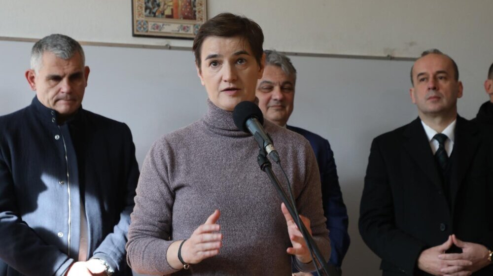 Ana Brnabić se ponovo oglasila na Tviteru: Zašto su postavljene barikade 1
