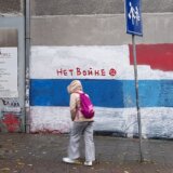 Prefarban mural Vladimira Putina u Beogradu 14
