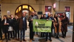 20221210_191412 Nagrada Heroji građanskog aktivizma uručena Inicijativi Pravo na vodu u Zrenjaninu 3