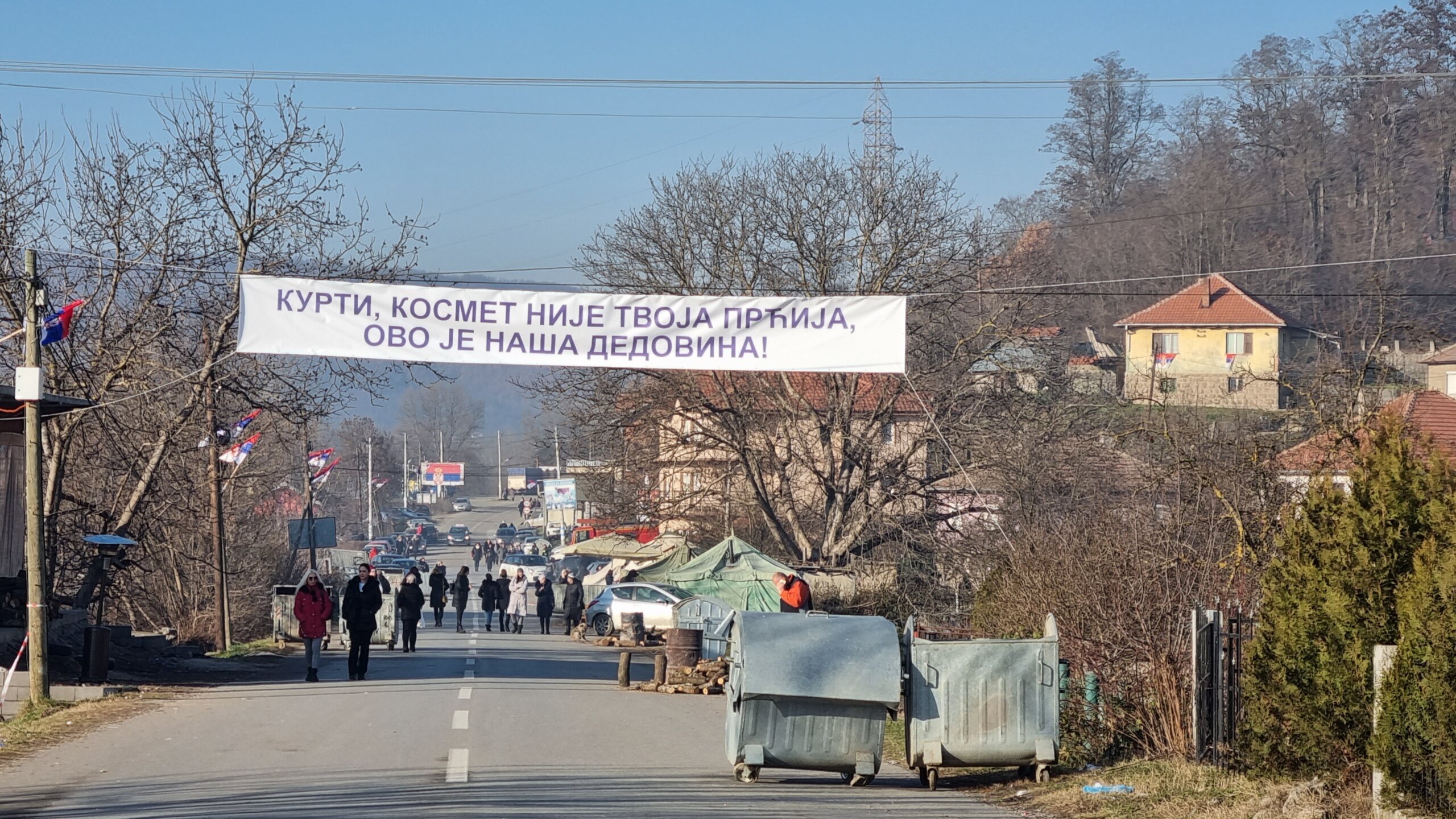 Ko su ljudi koji sede na barikadama: Reporter Danasa obišao sever Kosova (FOTO) 3