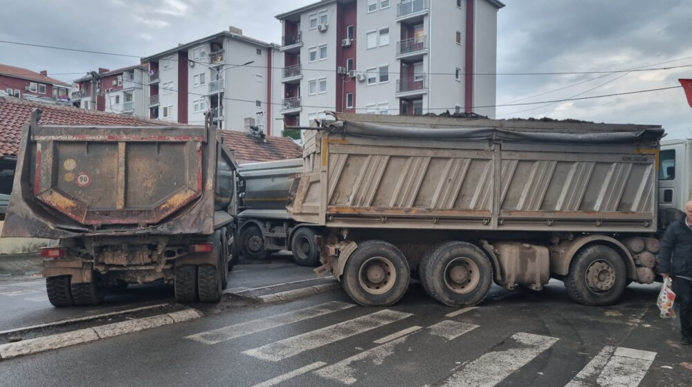 Euleks: Nemamo mandat ni kapacitet da uklonimo barikade 1