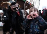 Krampusi vladaju ulicama: Kako izgleda parada čudovišta u lučkom gradu u Severnom Jorkširu (FOTO) 6