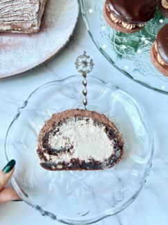 318315876_6030405950354322_4883321747371700476_n Vege Panj torta (Log cake) - recept 2