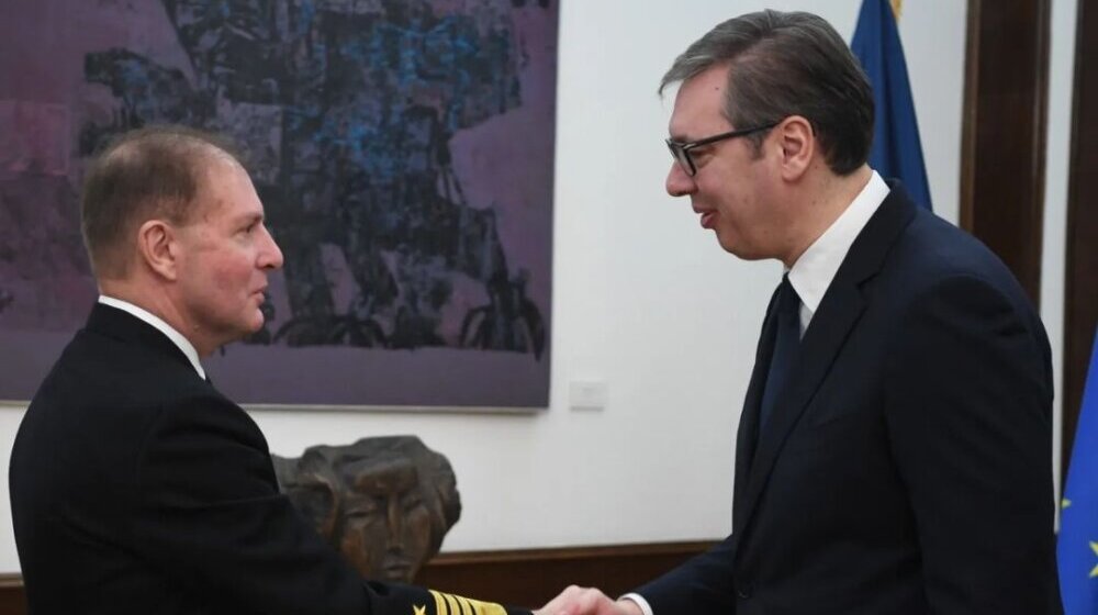 Vučić od admirala NATO traži nepristrasno delovanje na Kosovu 1