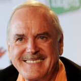 Ljudi se na Tviteru rugaju Džonu Klizu jer je upitao BBC zašto ne emituje „Montija Pajtona" 2