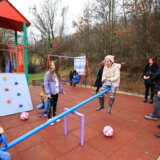 Otvoreno dečije igralište u kragujevačkom selu Dobrača 16