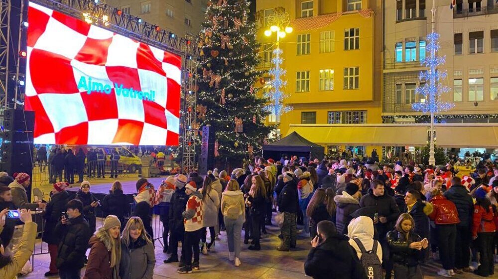 Veliki broj navijača u centru Zagreba prati polufinale SP protiv Argentine 1