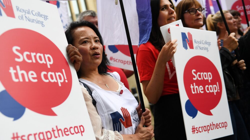 "Ne želimo ekstravagantan način života, već da platimo račune": Štrajk britanskih medicinskih sestara 1