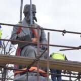 Obnovljeni Vukov spomenik vraćen na postament 8