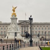 Policijski kordoni ispred Bakingemske palate, čula se i eksplozija 6