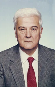 Knjiga tekstova nekadašnjeg dopisnika iz Londona, Pariza, Moskve i Njujorka: "Duša meridijana" Dušana Pešića 2 Knjiga tekstova nekadašnjeg dopisnika iz Londona, Pariza, Moskve i Njujorka: "Duša meridijana" Dušana Pešića 2