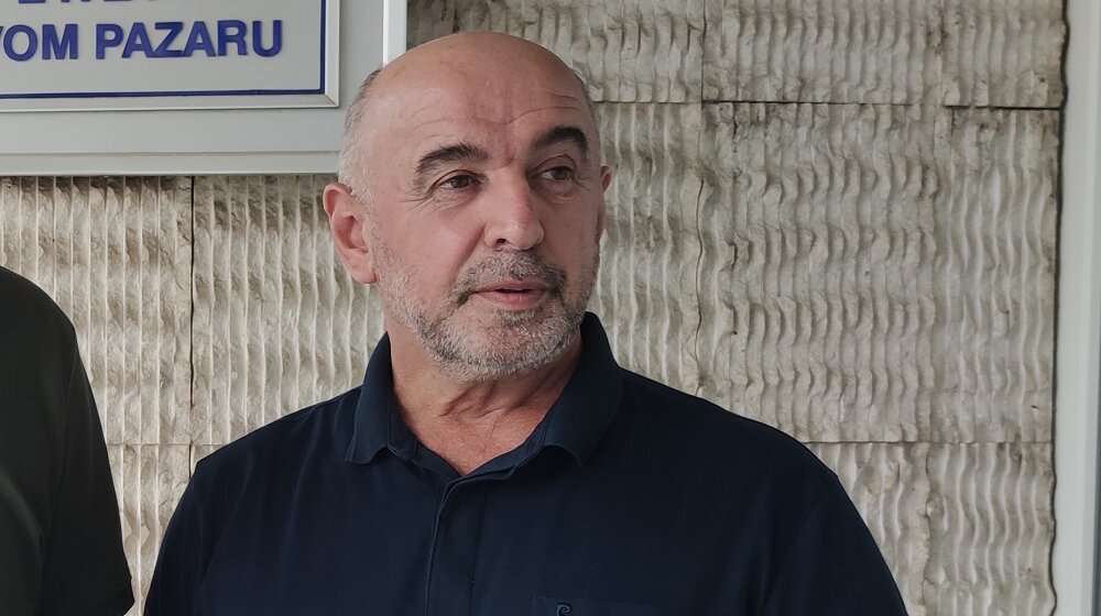 Otpušteni profesor u Novom Pazaru se vraća na posao 1