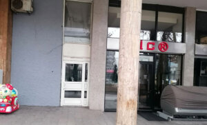 Umesto prekrečenog murala sa likom Radomira Antića, novi će biti urađen na istom mestu 2 Umesto prekrečenog murala sa likom Radomira Antića, novi će biti urađen na istom mestu 2