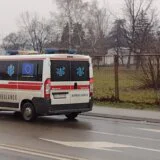 Hitna pomoć: Devojčica lakše povređena u Bulevaru kralja Aleksandra, udario je automobil 14
