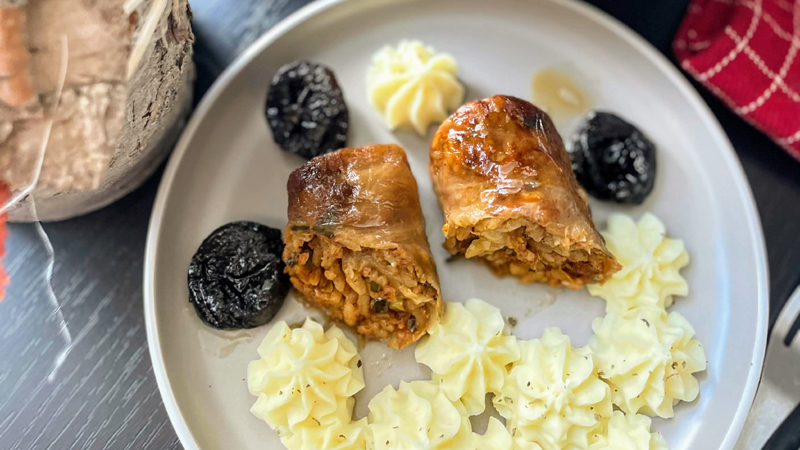 Posna sarma sa suvim šljivama- recept 1