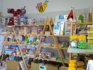 Sestre iz Subotice prave ekološke igračke za mališane "Radimo iz srca": Sestre iz Subotice prave ekološke igračke za mališane 4