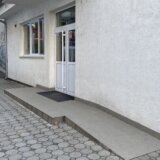 OŠ "Svetozar Marković" u Kragujevcu: Lažna vest da je škola nepristupačna za osobe sa invaliditetom 14