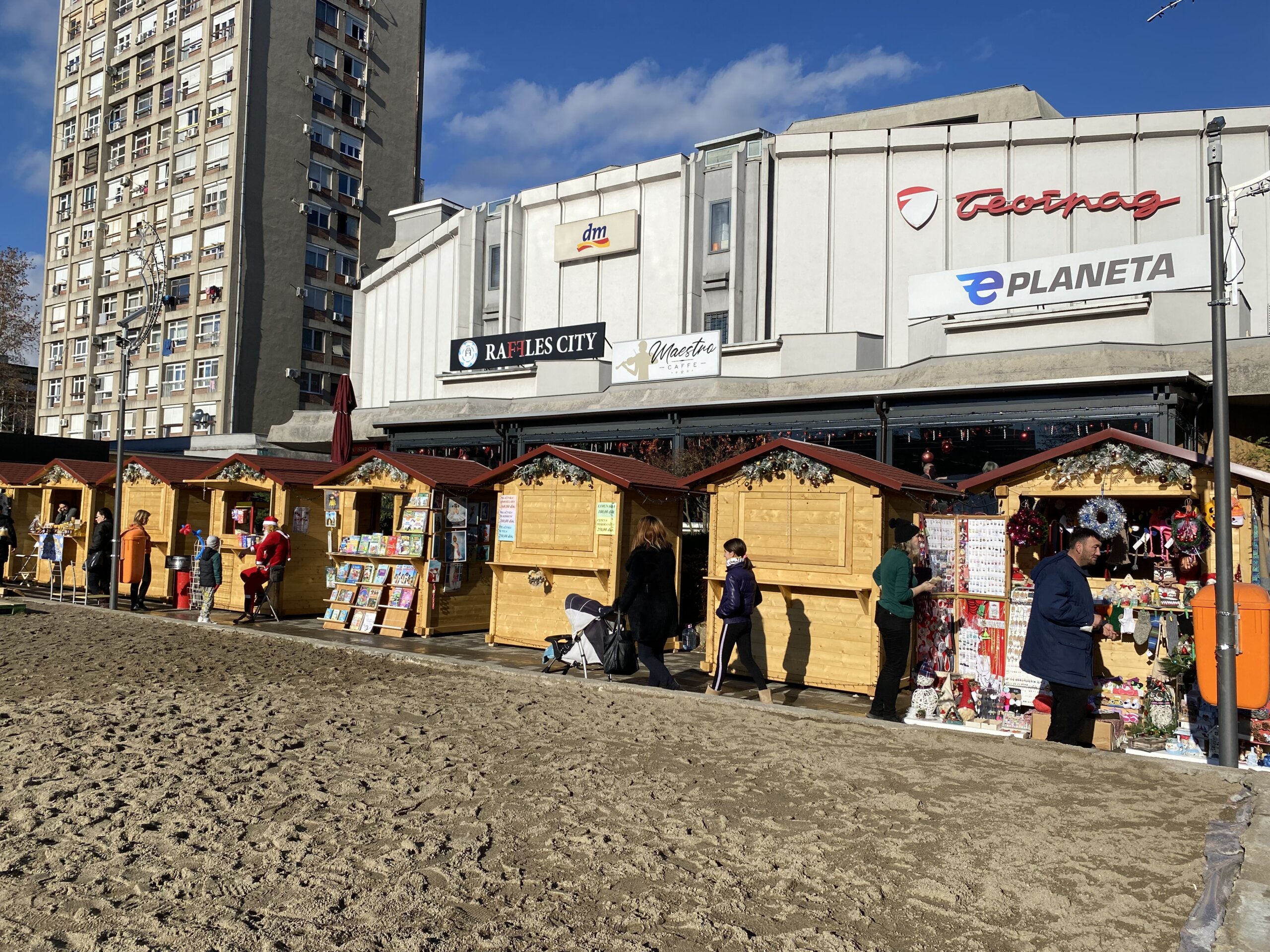 Otvaranje klizališta u Kragujevcu drugi put odloženo, građani pitaju može li nešto u gradu da se završi na vreme 3 Otvaranje klizališta u Kragujevcu drugi put odloženo, građani pitaju može li nešto u gradu da se završi na vreme 3