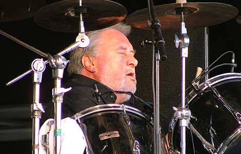 Preminuo je Džet Blek, bubnjar grupe The Stranglers 1