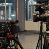 Asocijacija novinara Kosova osudila napad na novinare televizije T7 13