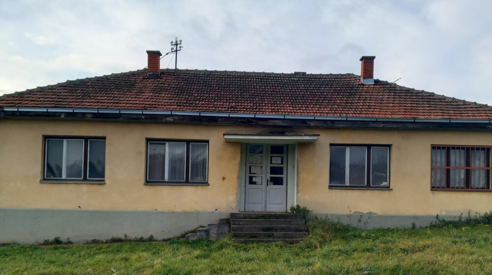 Umesto barake iz Drugog svetskog rata, kupovina bivše veterinarske stanice: SSP Knić predlaže rešavanje manjka mesta u vrtiću 7