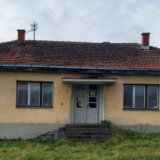 Umesto barake iz Drugog svetskog rata, kupovina bivše veterinarske stanice: SSP Knić predlaže rešavanje manjka mesta u vrtiću 9