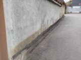 Voda pomešana sa fekalijama teče niz ulice i u kuće, leti ne mogu da dišu od smrada, zimi ne koriste kola: Reportaža iz kragujevačke Uglješnice kao iz Nacionalne geografije (FOTO/VIDEO) 5