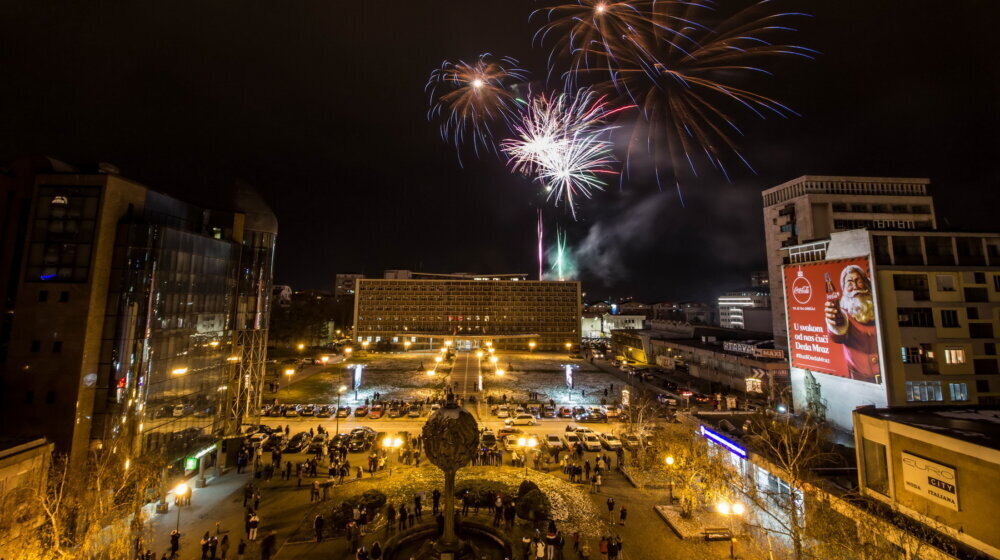 Ko nastupa ove godine za novogodišnji doček na Đačkom trgu u Kragujevcu? 1