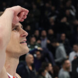 "Molio sam boga da mi Vildoza doda loptu": Junak Zvezdine pobede znao da će pogoditi ključnu trojku 12