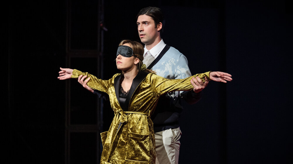 U Ateljeu 212 premijera predstave "Revolt" po drami slavne Alis Berč, u režiji Jovane Tomić: Poziv na žensku pobunu 1