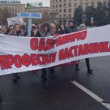 Prosvetari poručili sa protesta: Pucajte, mi i danas držimo čas (VIDEO) 1
